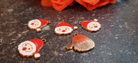 Bedels metaal kerstman goud-rood-wit, per stuk