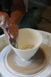 Workshop Willy van Bussel - Porselein draaien