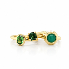 Ring met Ovale Groene Tsavorite 0.85ct in bolzetting