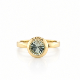 Ring met Concaaf Geslepen Prasioliet