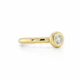 Geelgouden Solitairring met bolle zetting 0.35ct Diamant