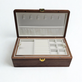 Walnoten Houten Juwelenkistje met Goudkleurig Slot – KN Collectie