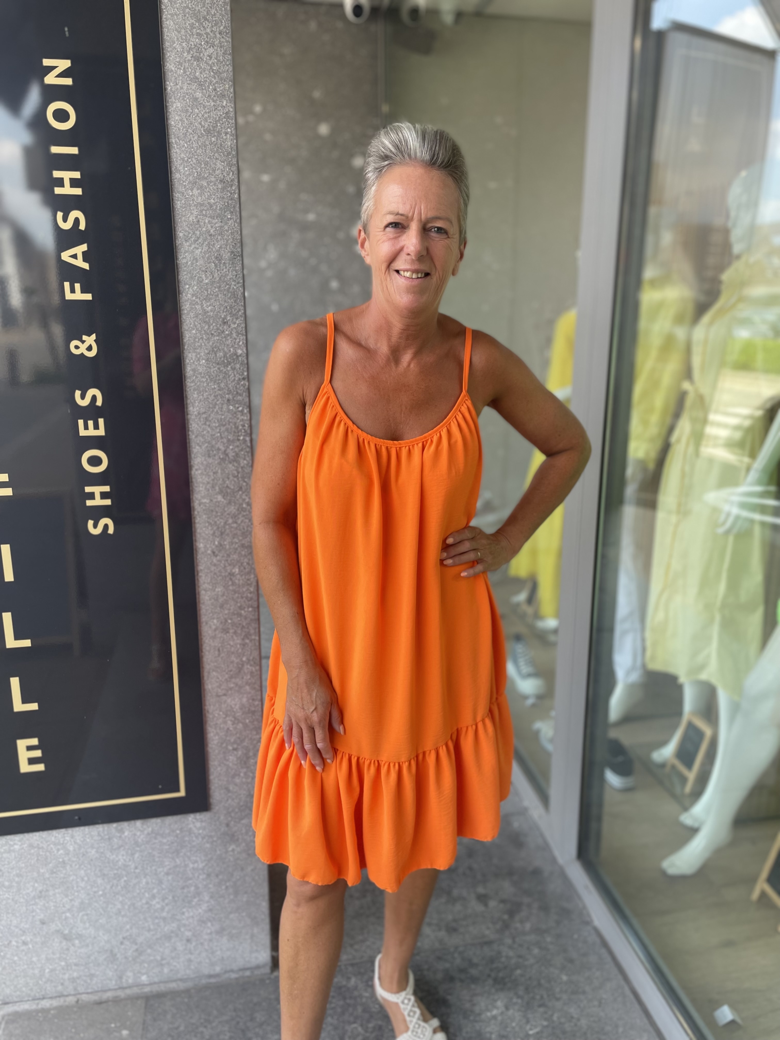 Kleedje - oranje