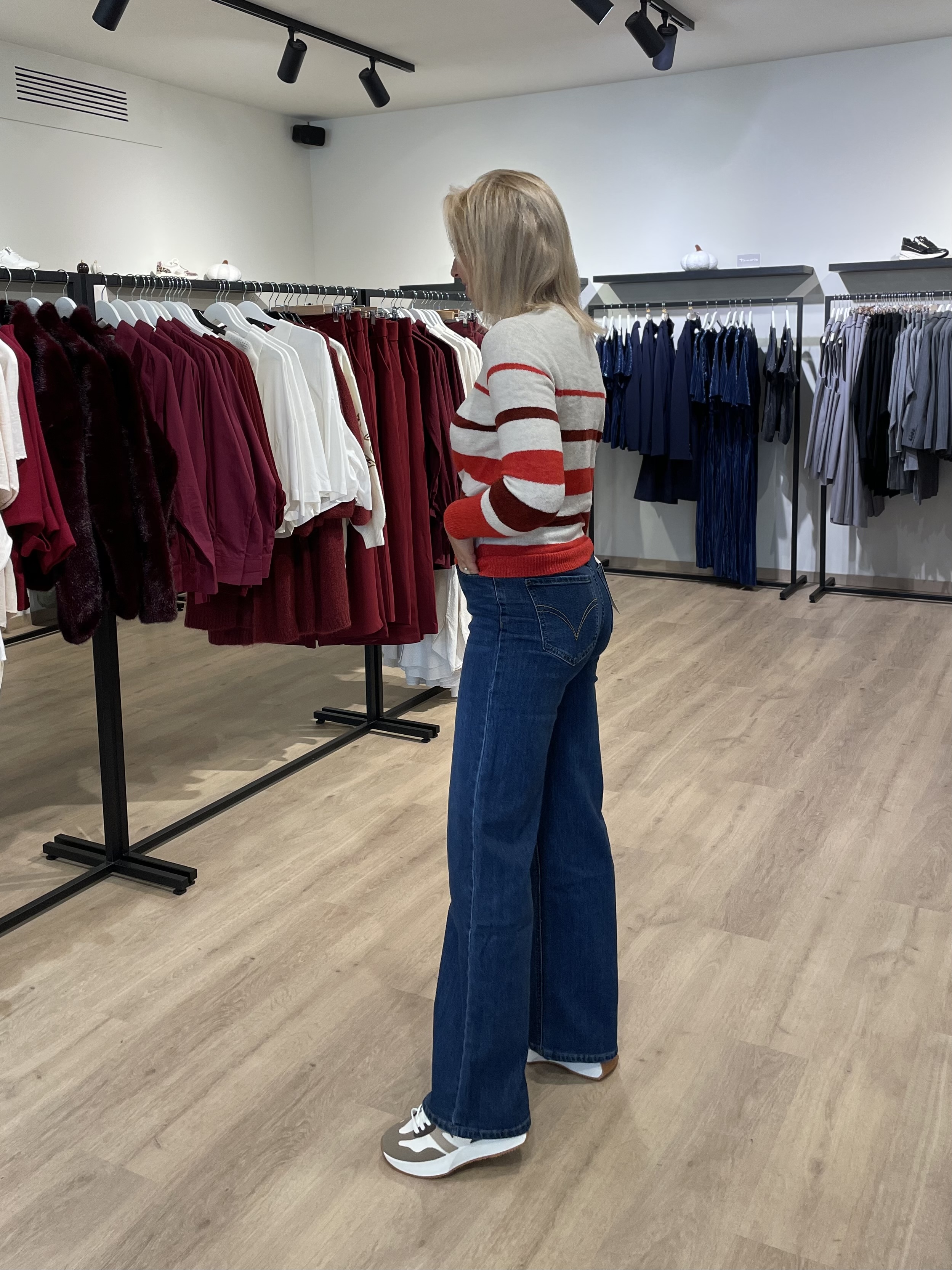 Wide jeans