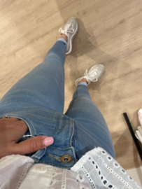 Jeans ONLY