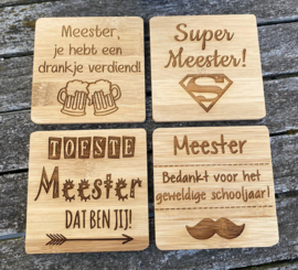 set van 4 houten onderzetters einde schooljaar juf/meester