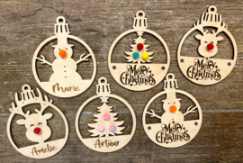 kerstbal met pomponnetjes