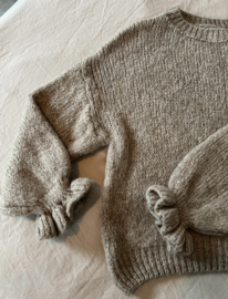 Ruffle knit taupe