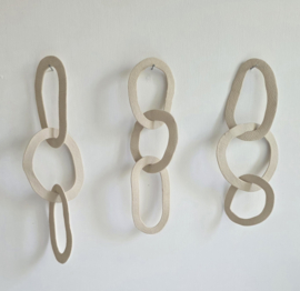 'Hold me' white porcelain