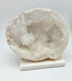 Bergkristal Kwarts Geode uit Marokko (2 helften) 2,379kg Zie Filmpje