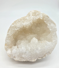 Bergkristal Kwarts Geode uit Marokko (2 helften) 2,379kg Zie Filmpje