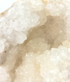 Bergkristal Kwarts Geode uit Marokko (2 helften) 3,124kg Zie Filmpje