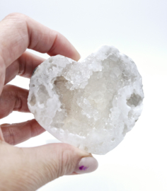 Bergkristal Kwarts Geode Hart (zie filmpje)