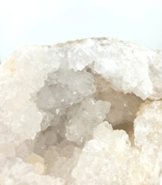 Bergkristal Kwarts Geode uit Marokko (2 helften) 3,124kg Zie Filmpje