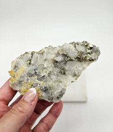Bergkristal met Pyriet ruw