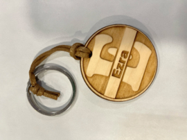 Sleutelhanger rond hout