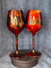 Wijnglas set hand bewerkt met epoxy (rood-goud-zwart)