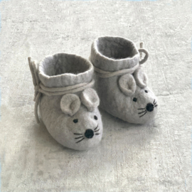 Newborn slofje - Muis grijs