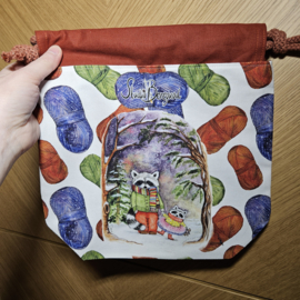 Pre-order: Projecttasje met koordsluiting Wasbeertjes ongeveer 28 x 28 cm groot