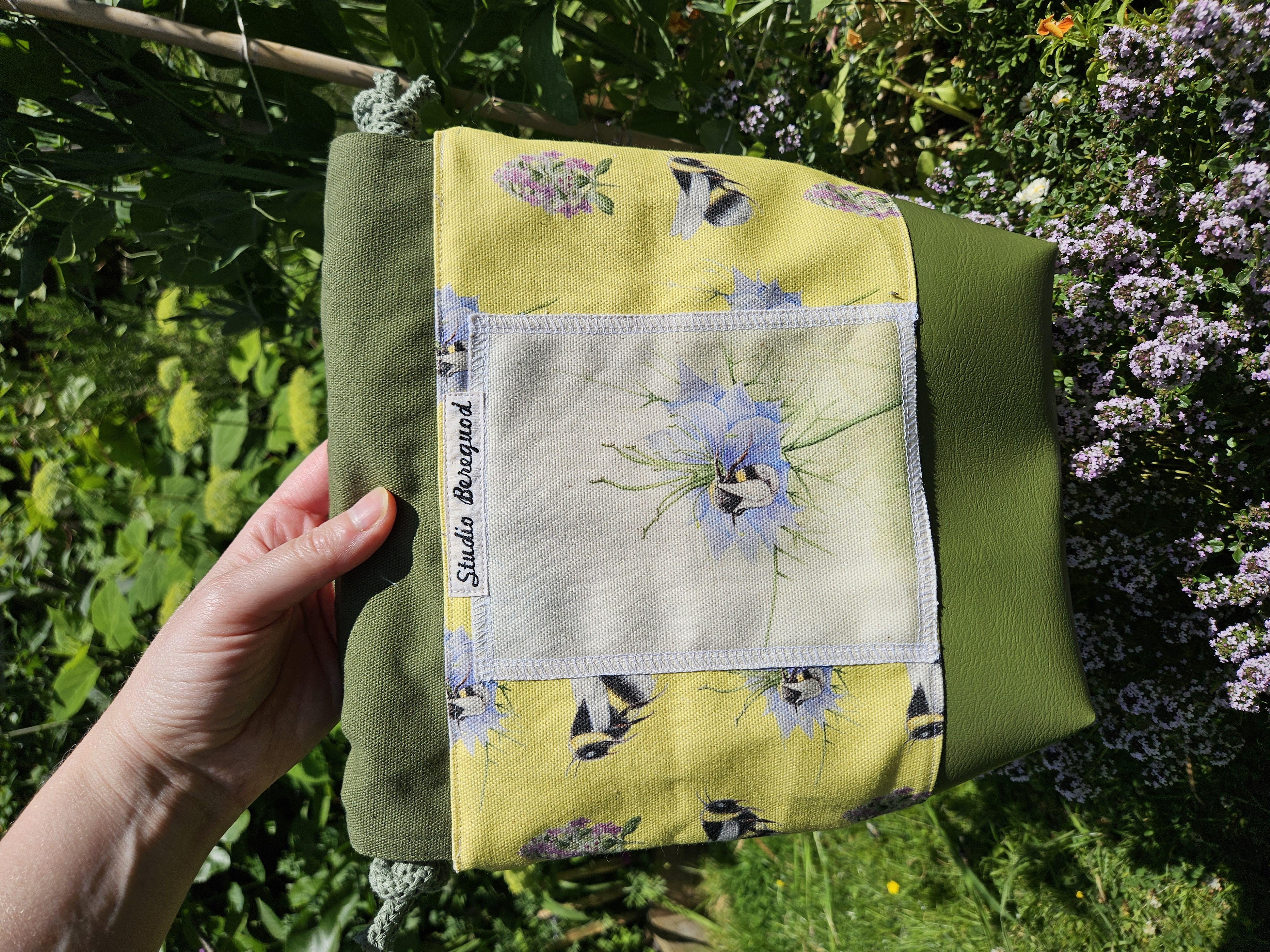 Projectbag naar keuze rits of koord hommels ongeveer 28 cm x 28 cm