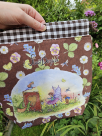 Projectbag sprookjesboek koorddeel groen ongeveer 28 cm x 28 cm