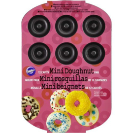 Wilton | 12 cavity mini donut pan