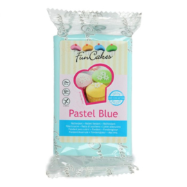 FunCakes | Fondant pastel blue 250