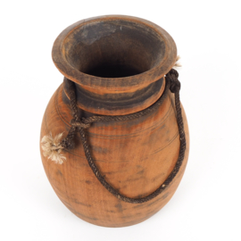 Traditionele oude Nepalese houten kruik / pot - 23,5 cm hoog