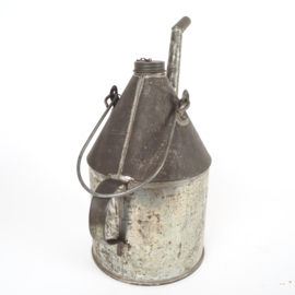 Oude Tsjechische petroleumkan / oliekan van het merk Tomaz