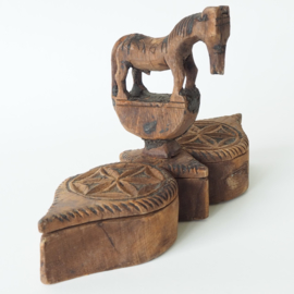 Oude houten Indiase spice box
