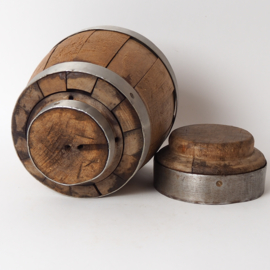 Oude houten vintage kaasmal