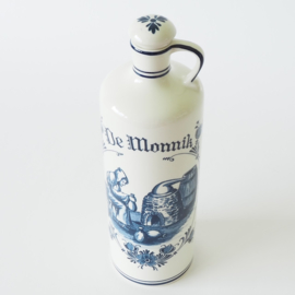 Delfts blauwe jenever kruik "De Monnik" - door Royal Goedewaagen