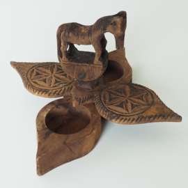 Oude houten Indiase spice box