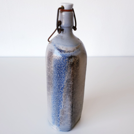 Oude steengoed kruik / fles