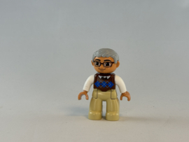 Opa met geruite spencer Duplo