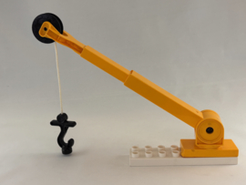 Hijskraan met katrol en haak lichtoranje Duplo