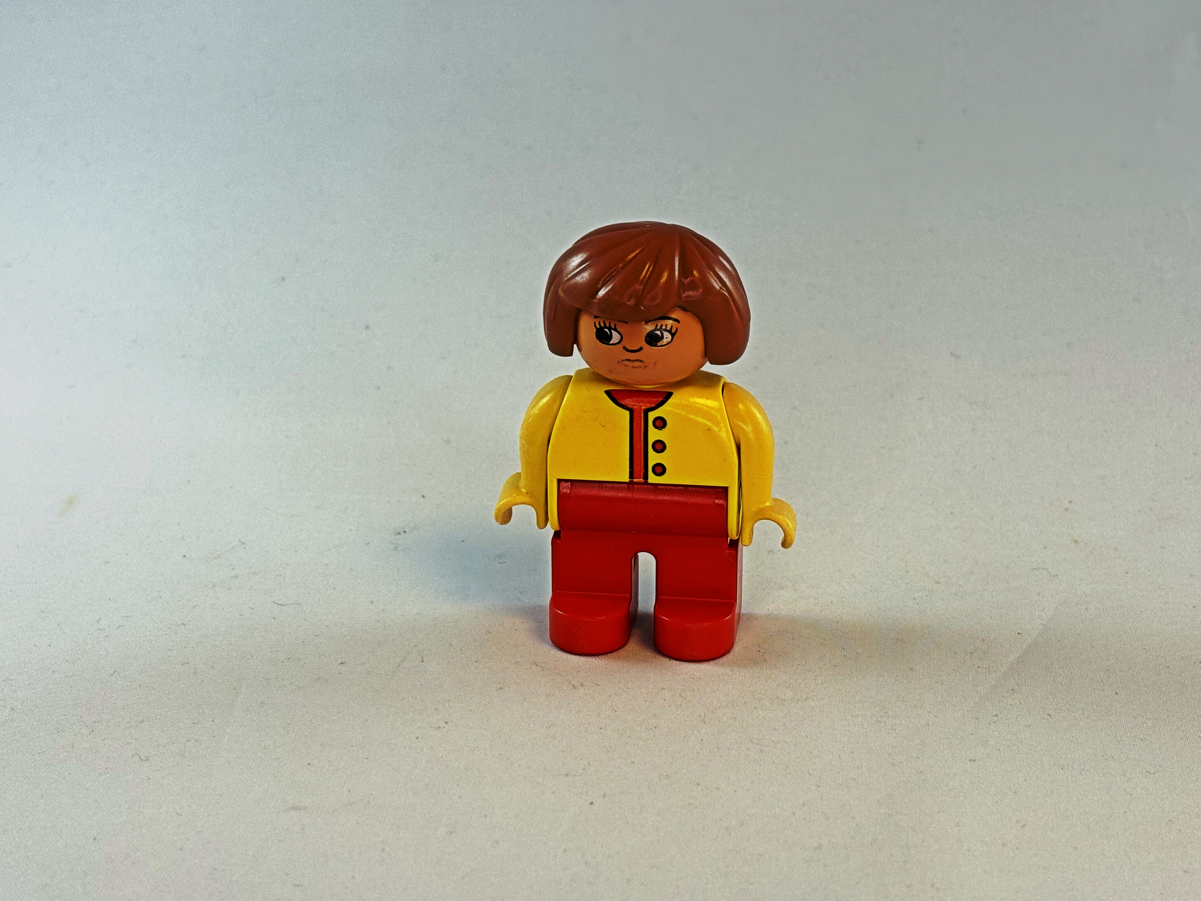 Vrouw geel rood Duplo