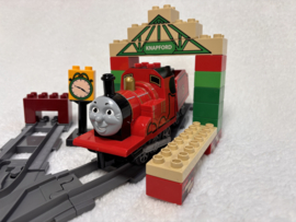 James Knapford station 5552 ( Thomas de Trein) Duplo