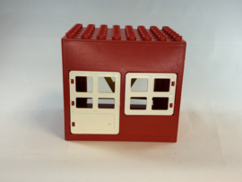 Huis rood met voor en achter deuren Duplo