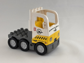 Vrachtwagen vliegveld Duplo