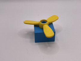 Wiek / propeller met blok azuurblauw geel Duplo