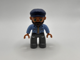 Man met baard, snor en pet Duplo