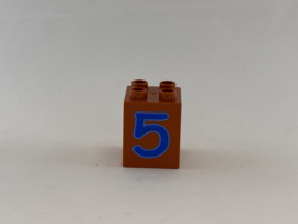Blok 4 nops hoog bruin getal 5 Duplo