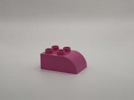 4 nops blok met afgeronde hoek donker roze Duplo