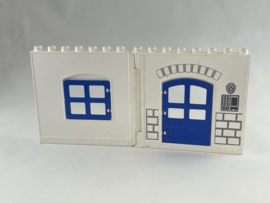 Muur wit met bakstenen  Duplo