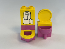 Toilet met wc papier, wastafel met spiegel Duplo