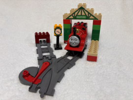 James Knapford station 5552 ( Thomas de Trein) Duplo