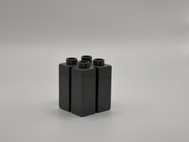 4 nops blok hoog met inkeping / gleufje donkergrijs Duplo