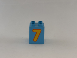 Blok 4 nops hoog medium azuurblauw getal 7 Duplo
