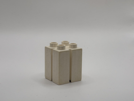 4 nops blok hoog met inkeping / gleufje wit Duplo